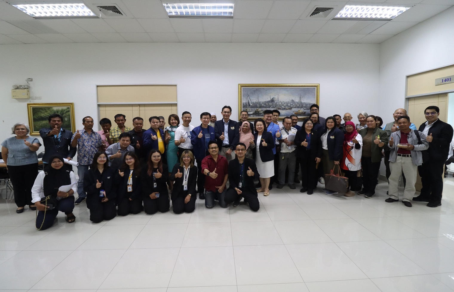 การประชุมเพื่อหารือแนวทางการดำเนินงานในโครงการประเมินสิ่งแวดล้อมระดับยุทธศาสตร์สำหรับแผนแม่บทการพัฒนาจังหวัดสงขลาและปัตตานี  (ภาคบ่าย) 